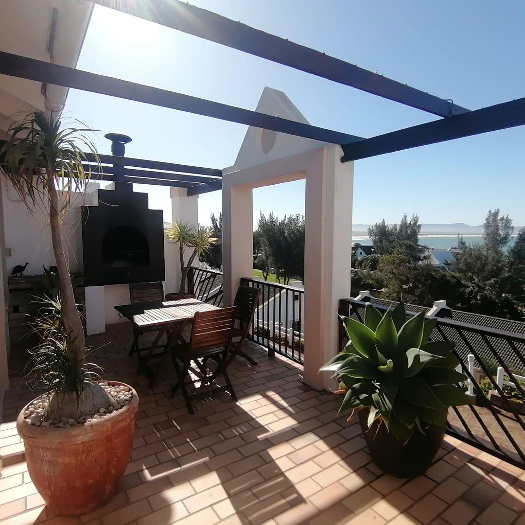 Property and houses to rent in Jeffreys Bay Jeffreys Bay Property