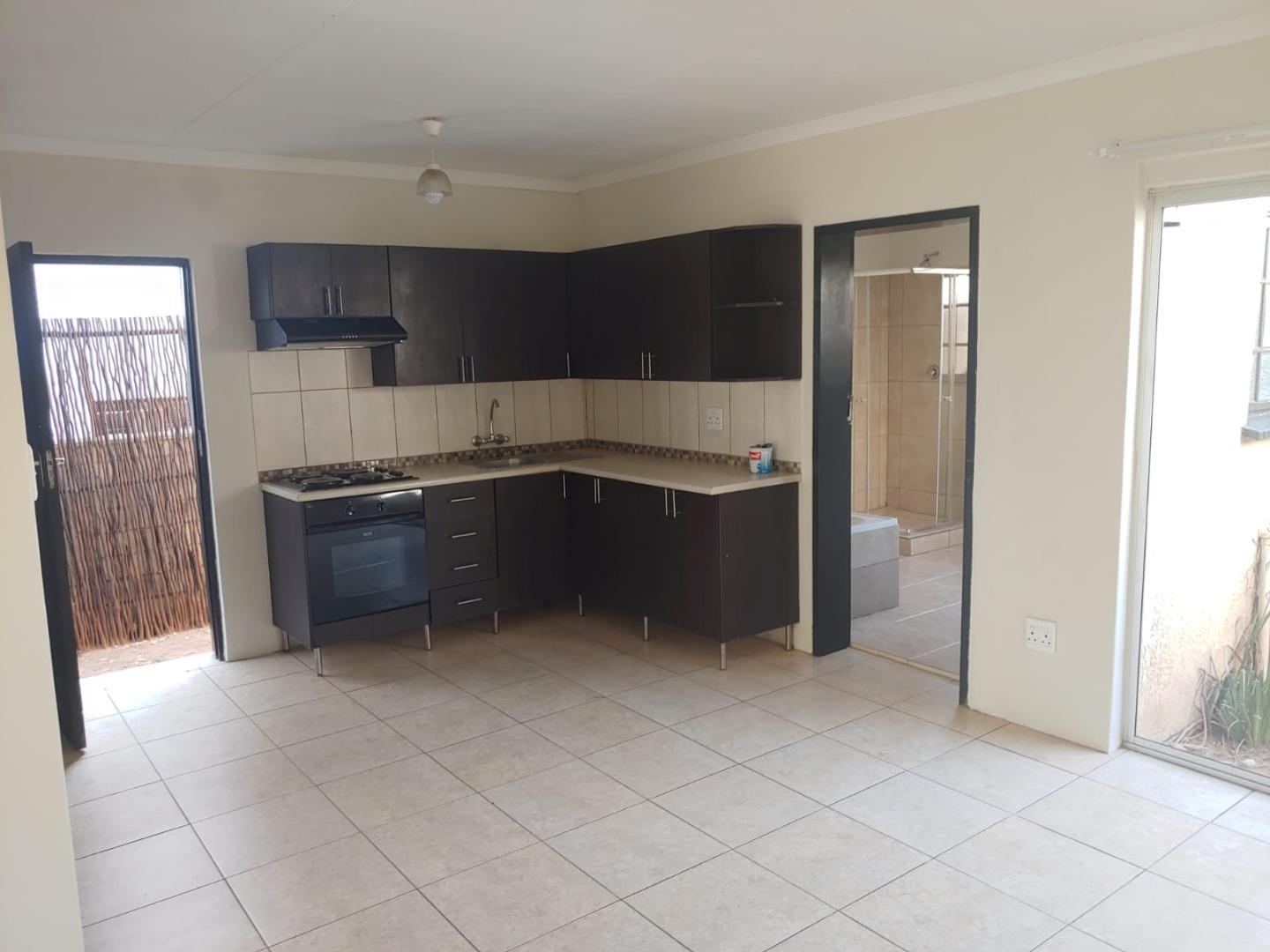 Kensington B Property Apartments / flats to rent in Kensington B