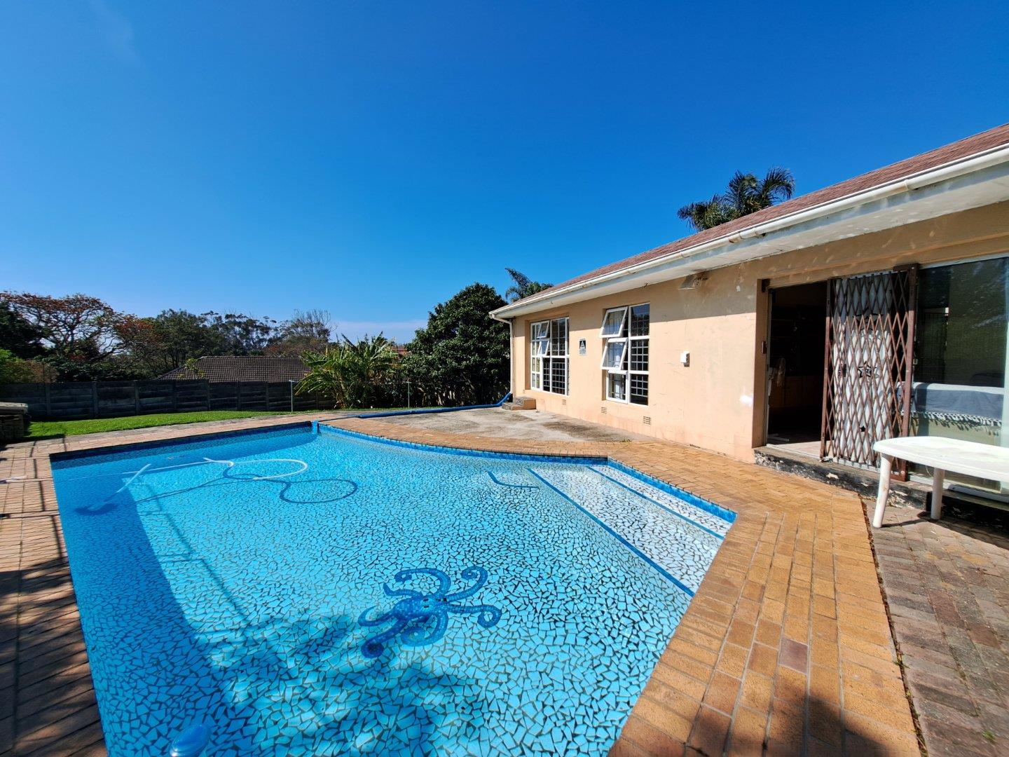 4 Bedroom House for sale in Greenfields P24113228327