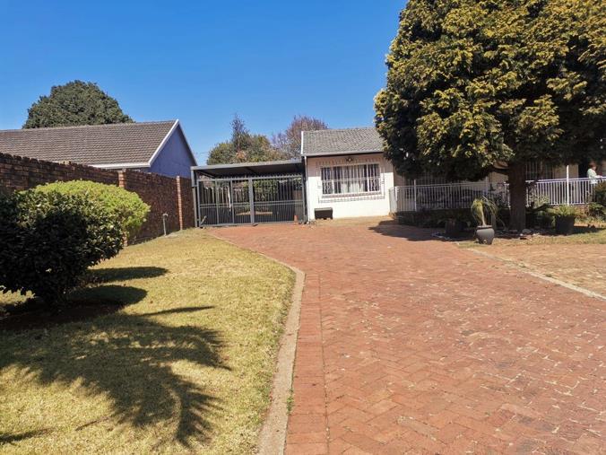 4 Bedroom House for Sale in Harmelia