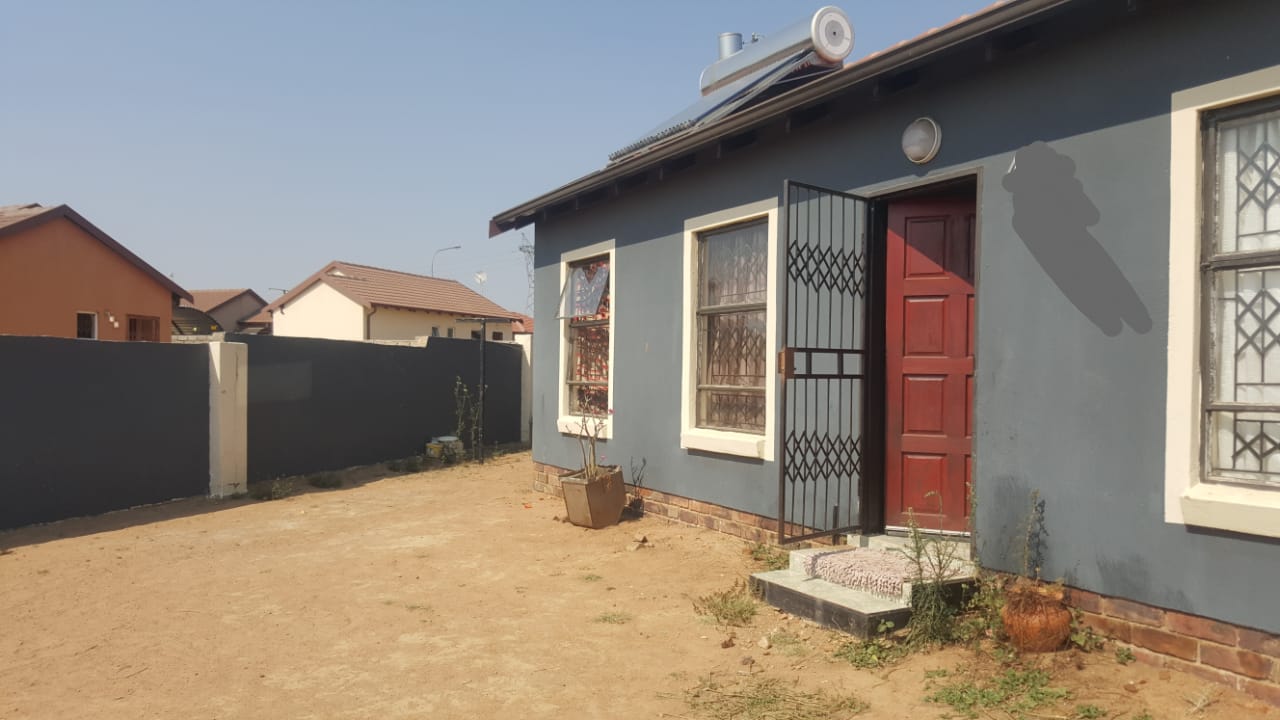 3 Bedroom House for sale in Southern Gateway P24113232664