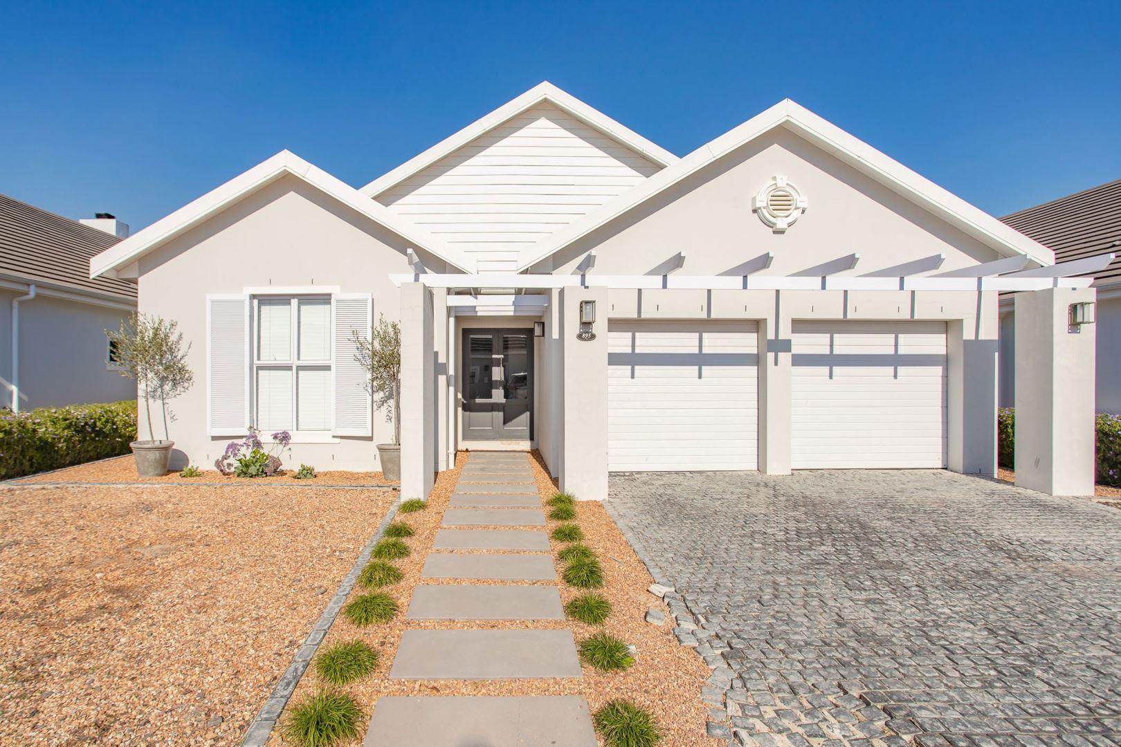 3 Bedroom House for sale in Val de Vie Estate P24112935357