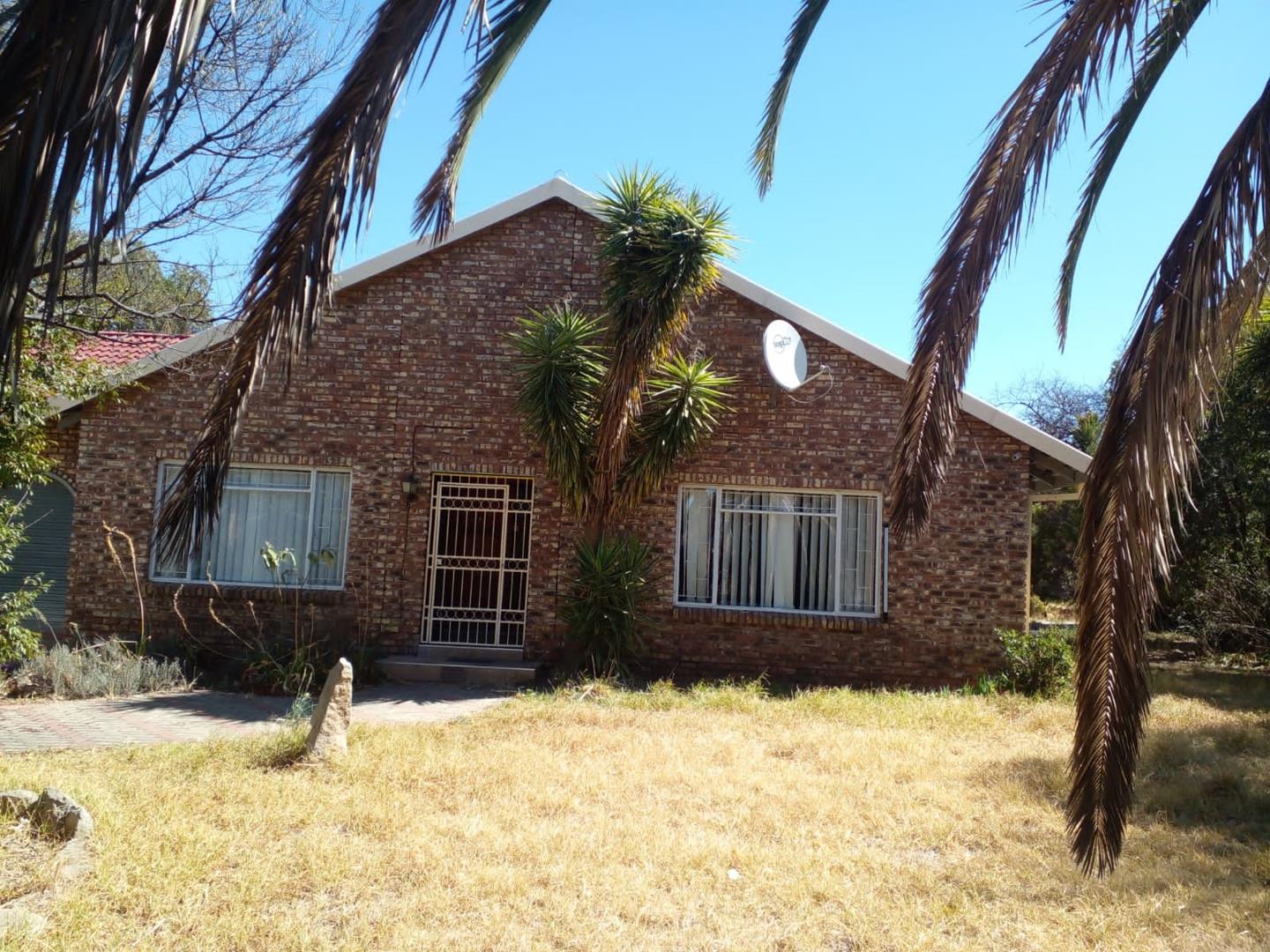 4 Bedroom House for sale in Welkom Central P24113245469