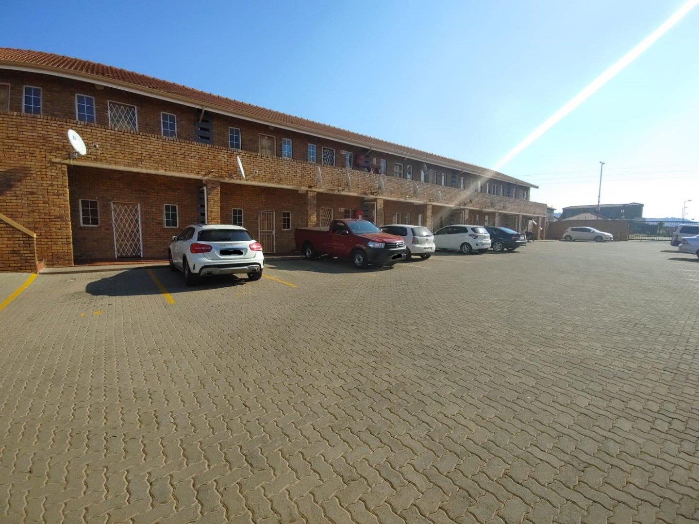 1 Bedroom Apartment / flat for sale in Lotus Gardens P24113248498