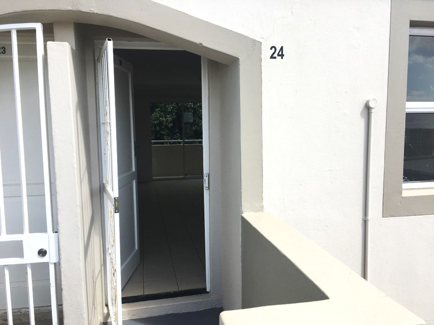 Parklands Property Apartments / flats for sale in Parklands Page 8