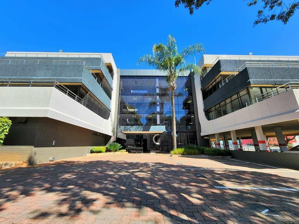 Cresta Property Commercial property to rent in Cresta