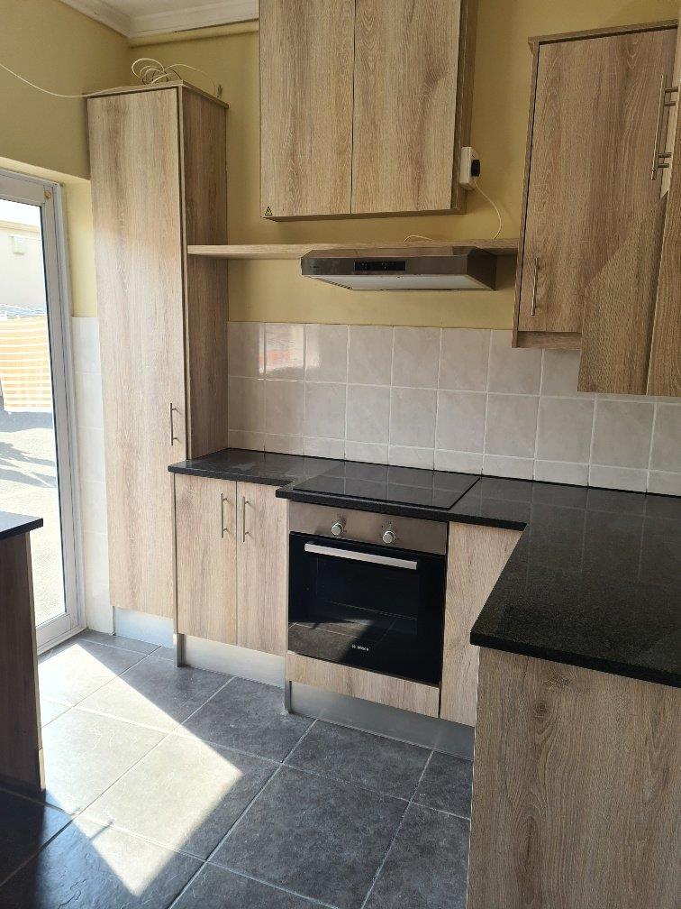 Lakeside, Cape Town Property Apartments / flats for sale in Lakeside