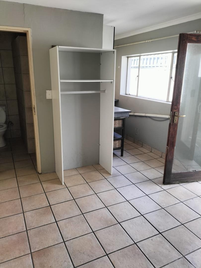 1 Bedroom Apartment / flat to rent in Edenvale Central P24113254651