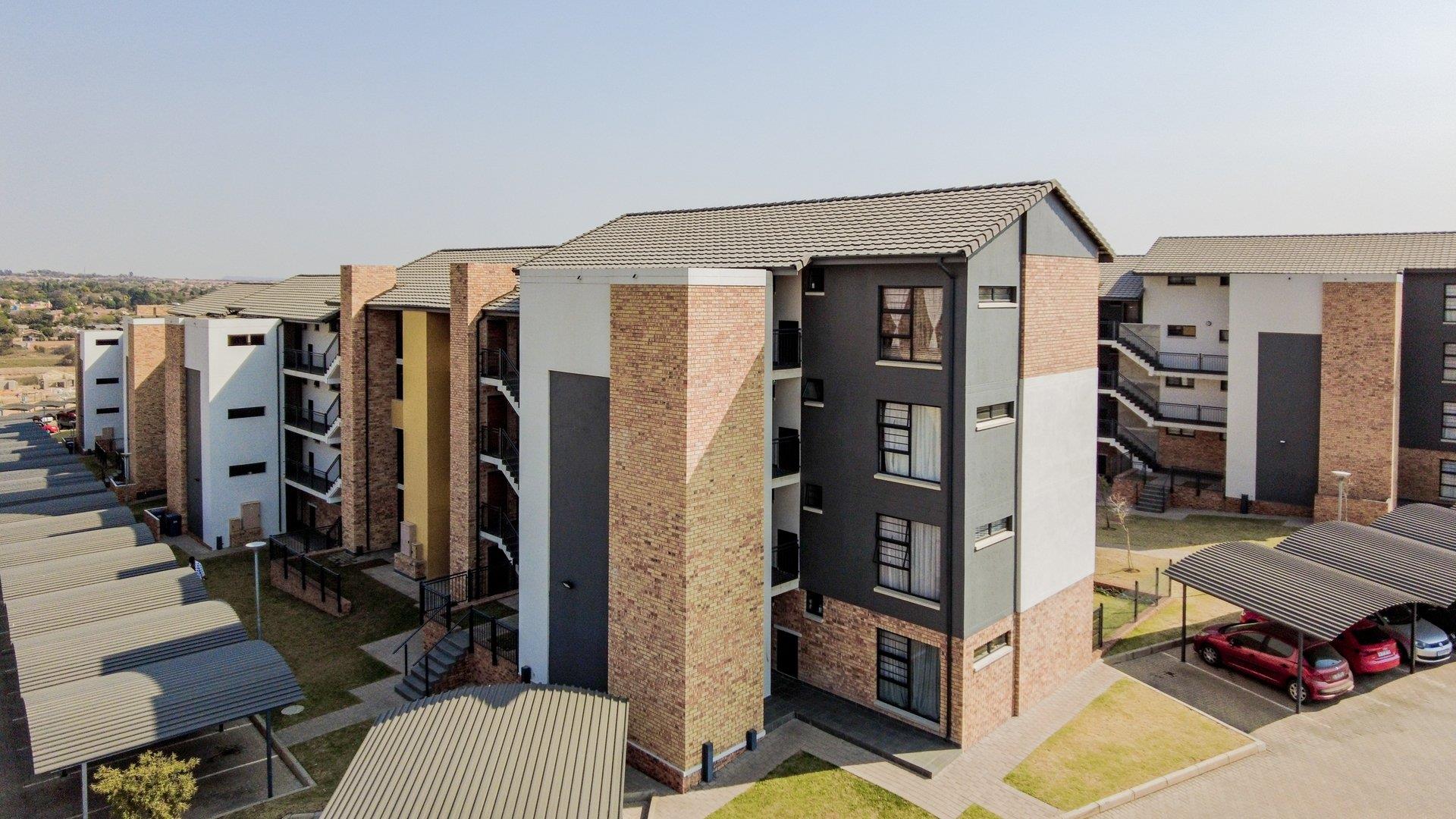 2 Bedroom Apartment / flat for sale in Amberfield P24113123004