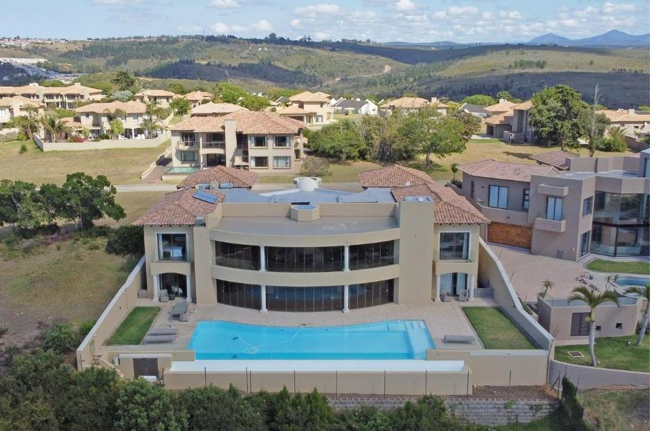 5 Bedroom House for sale in Plettenberg Bay Central 12 Hill Crescent