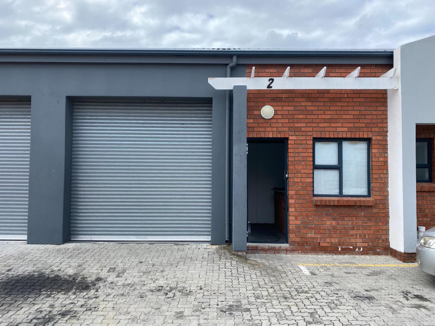 Commercial property to rent in Fairview Moffett Park, 11 Butterfield