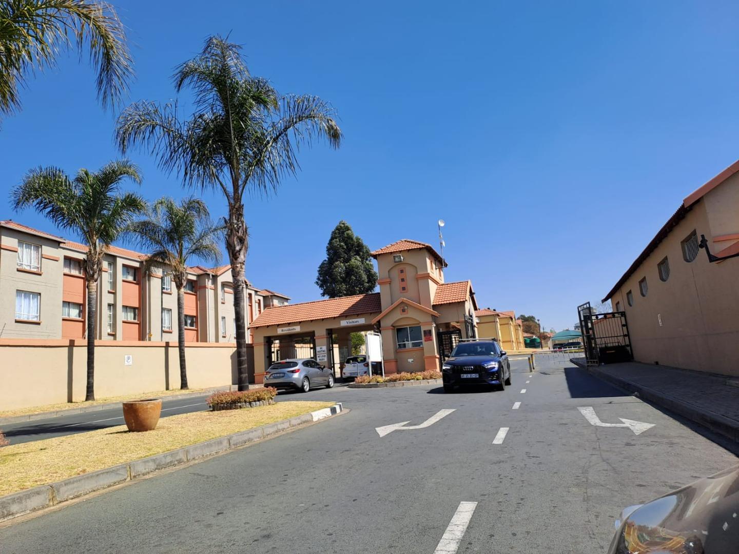 1 Bedroom Townhouse for sale in Ormonde 95jdm Ormonde View Estates