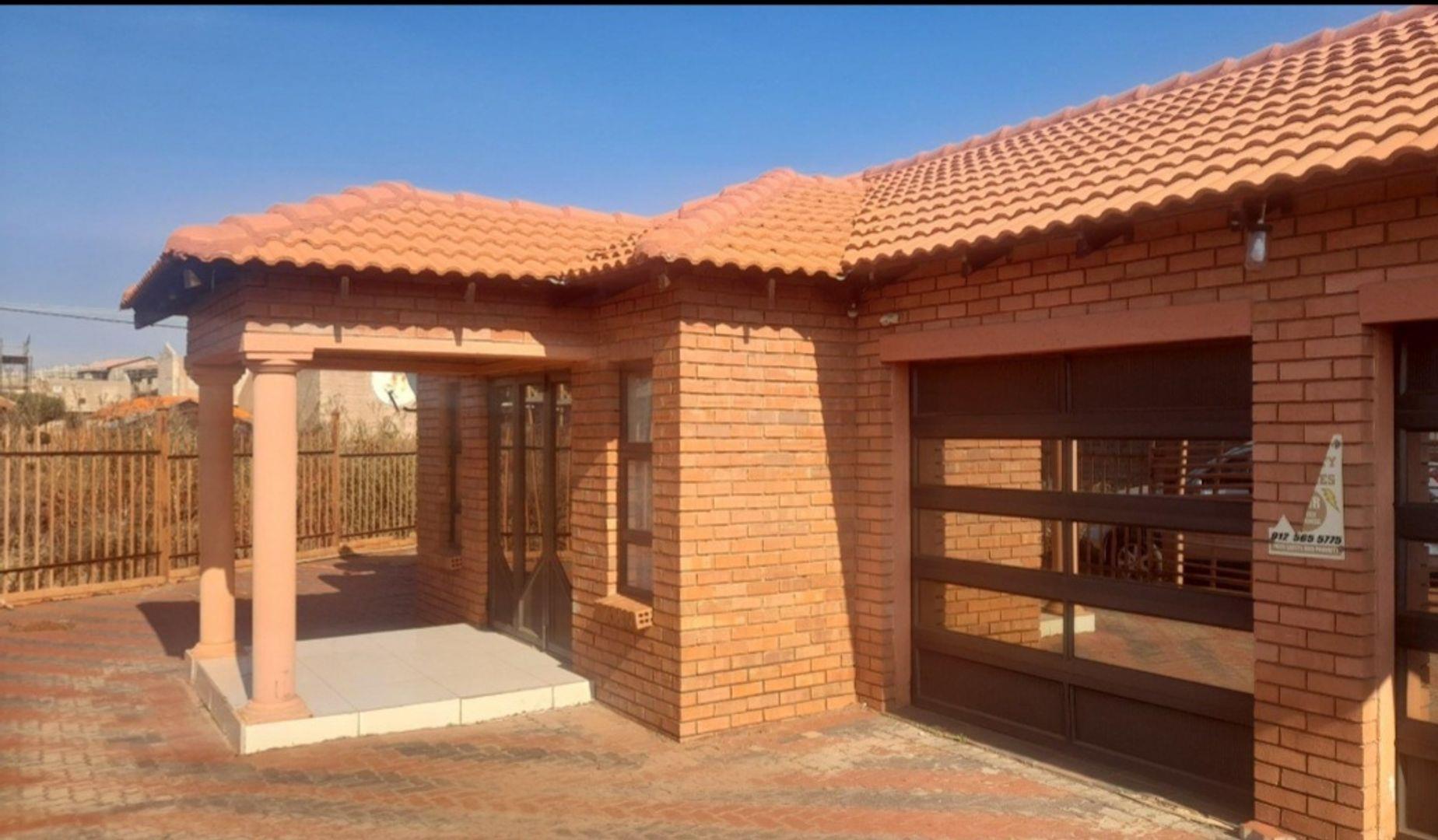 Garankuwa Unit 9 Property Property and houses for sale in Garankuwa