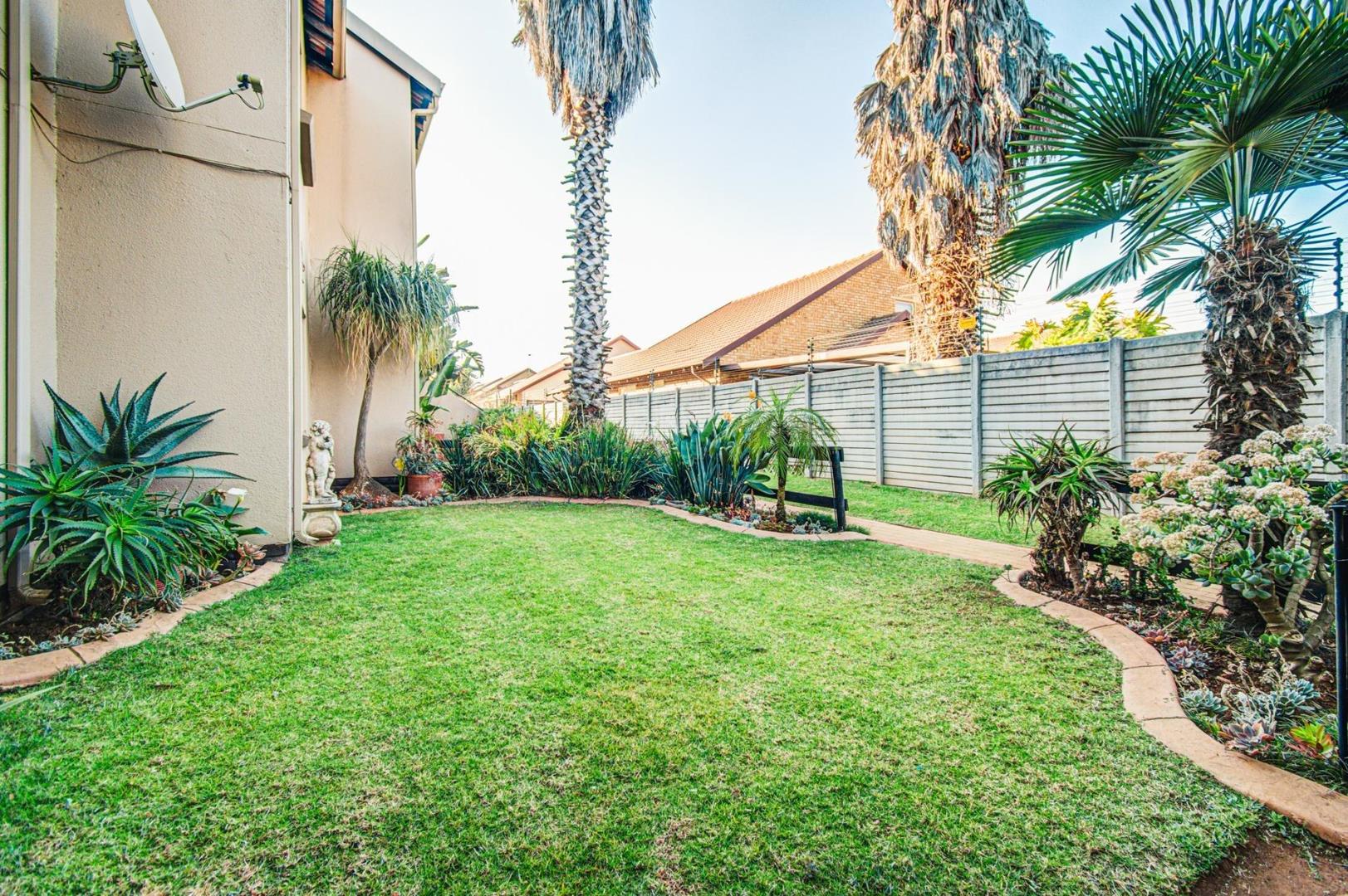 2 Bedroom Apartment / flat for sale in Bonaero Park 286 Bonaero Park