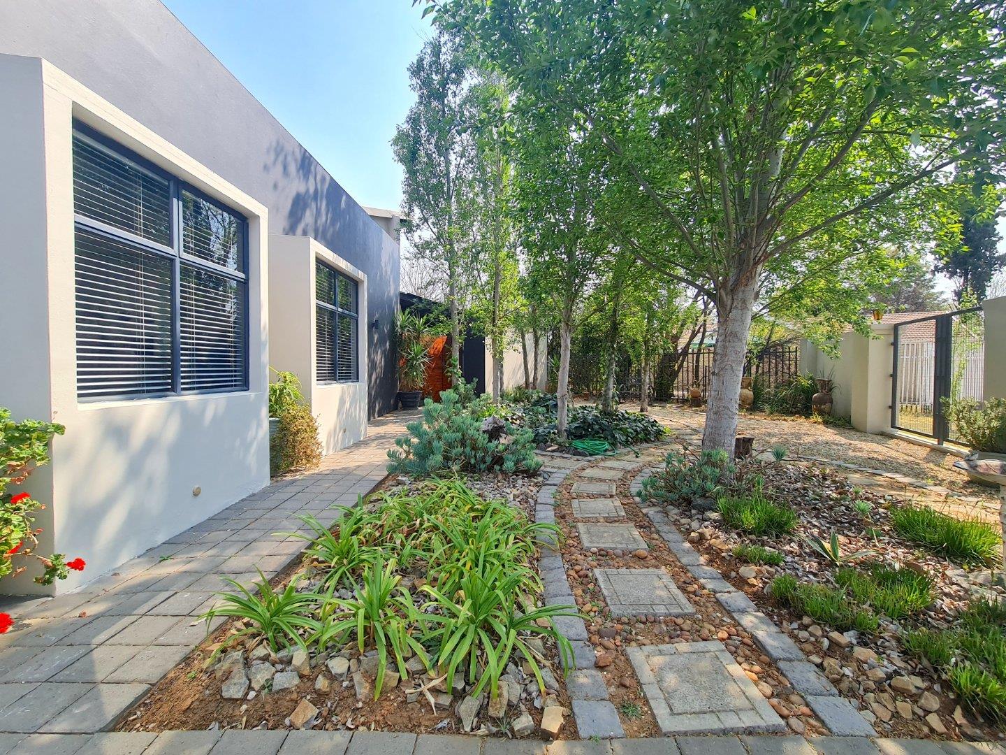 Bayswater Property Property and houses for sale in Bayswater