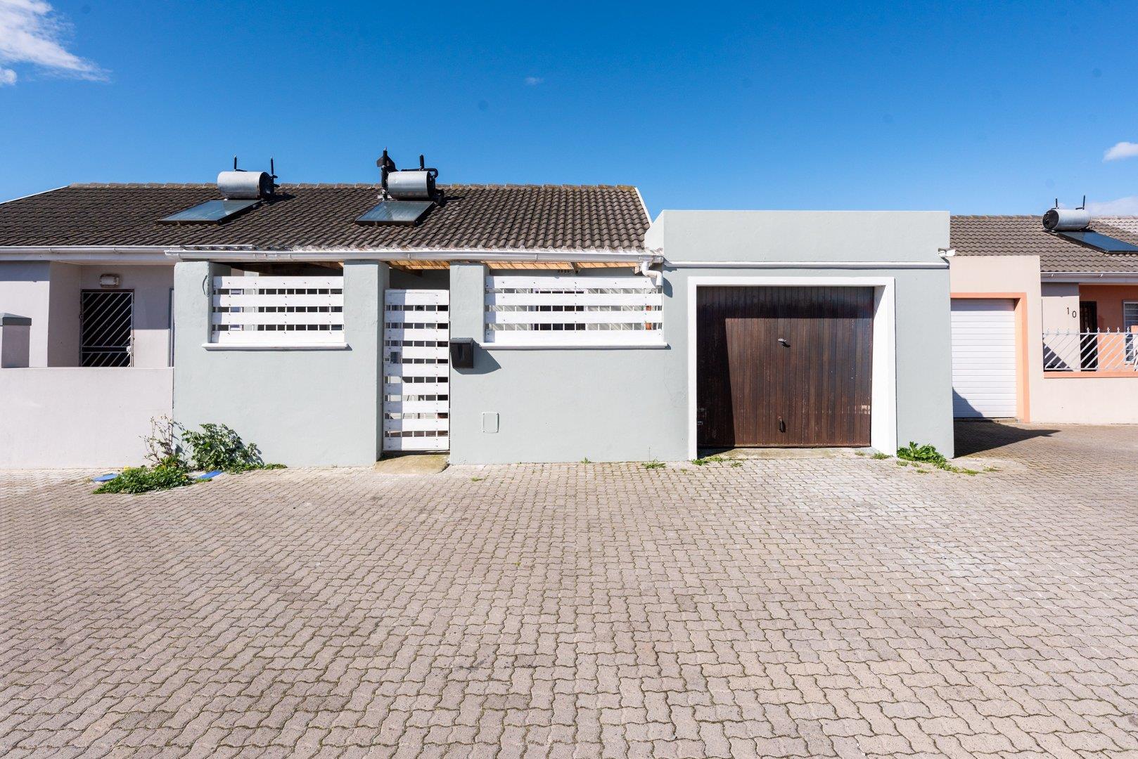 Pelican Park Property Property and houses for sale in Pelican Park