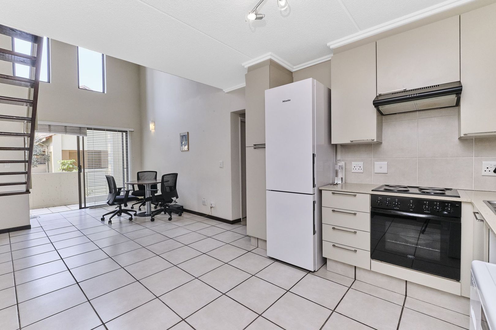 1 Bedroom Apartment / flat for sale in Bryanston P24113264079