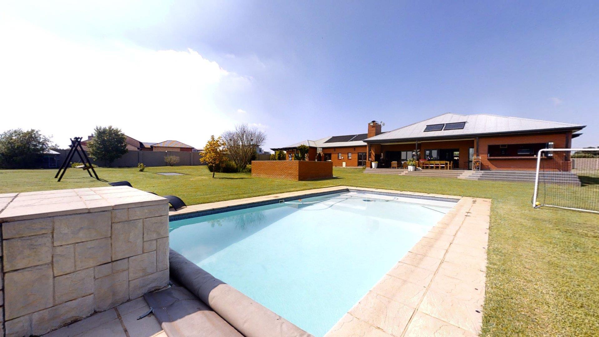 5 Bedroom House for sale in Dunblane Lifestyle & Equestrian Estate