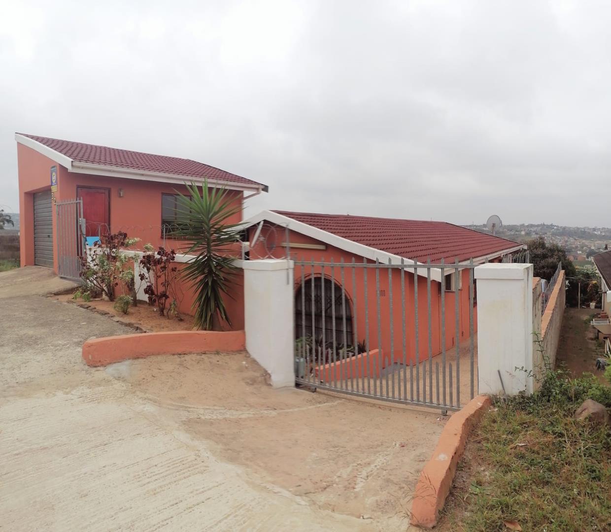 Newlands West Property Property and houses for sale in Newlands West