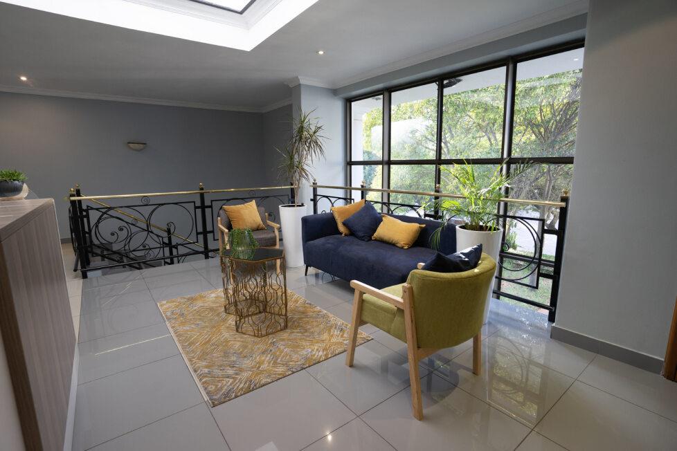 Commercial property to rent in Houghton Estate 29 West Street P24