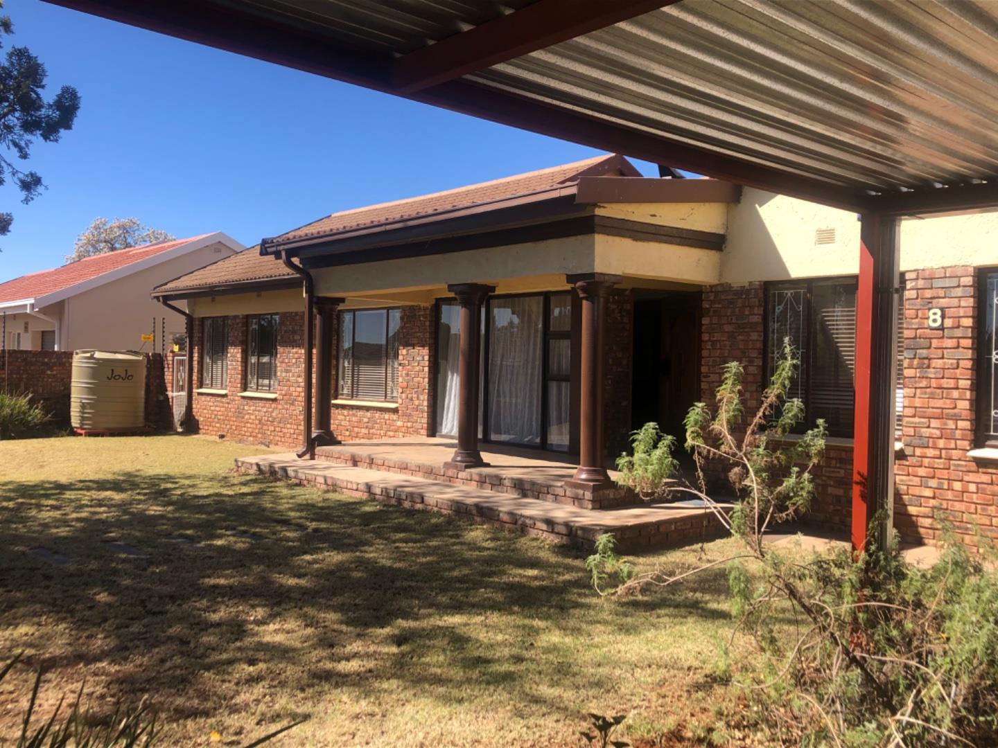 3 Bedroom House for sale in Riviera P24113265346