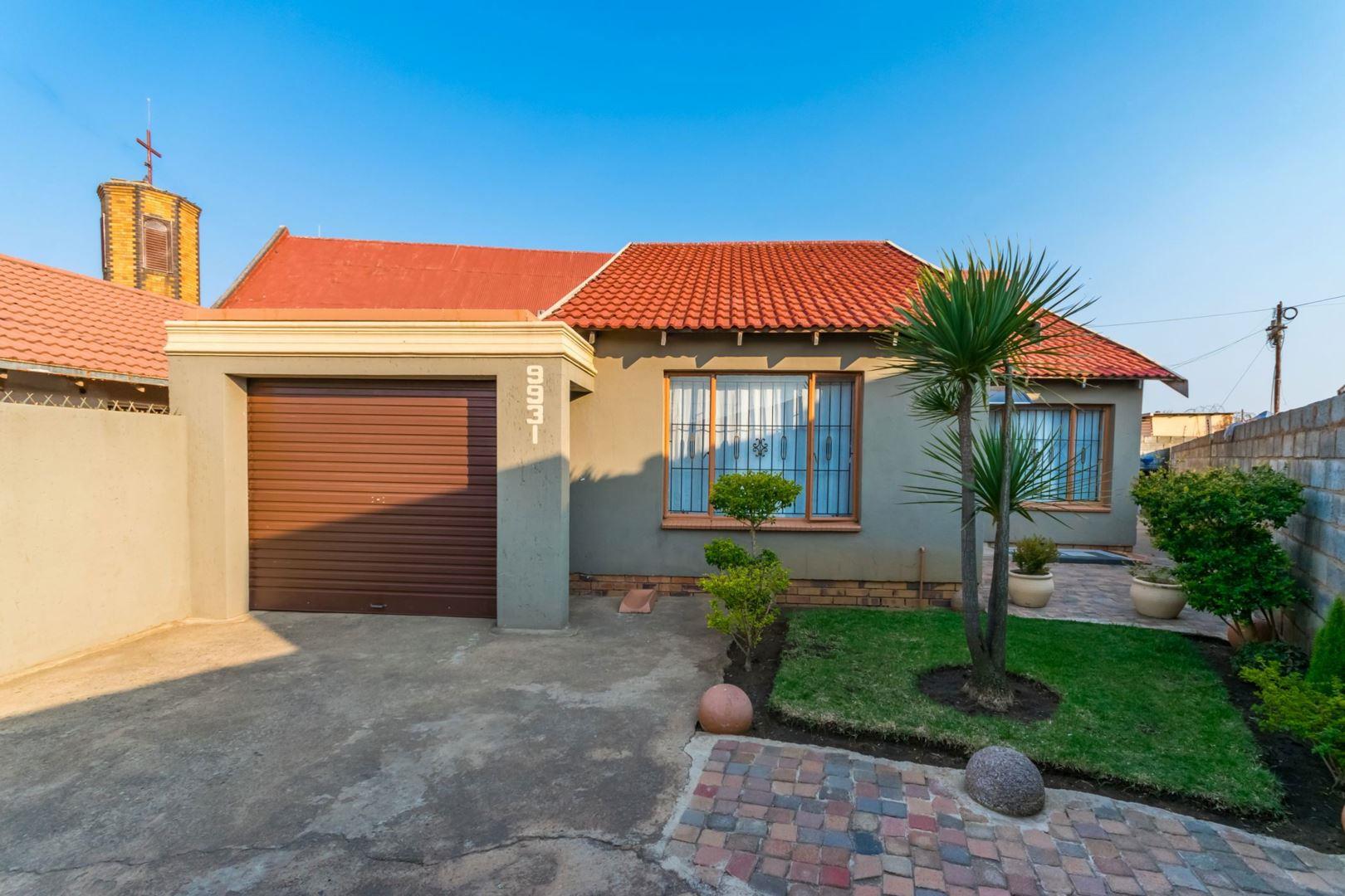 Kagiso, Krugersdorp Property Houses for sale in Kagiso, Krugersdorp