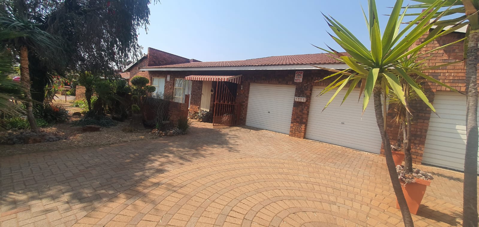 Apartments / flats for sale in Westonaria Westonaria Property