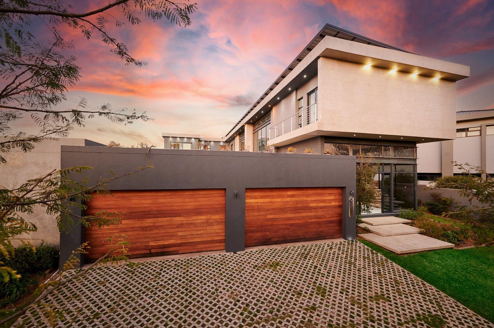 5 Bedroom House for sale in Waterfall Country Estate 3191 Waterfall