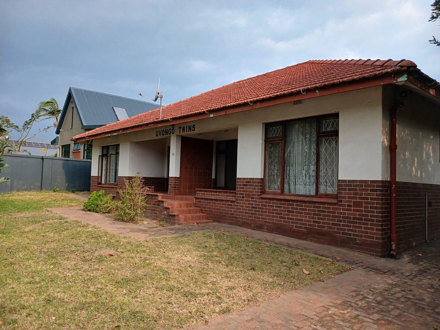 4 Bedroom House for sale in Uvongo Beach P24113271659