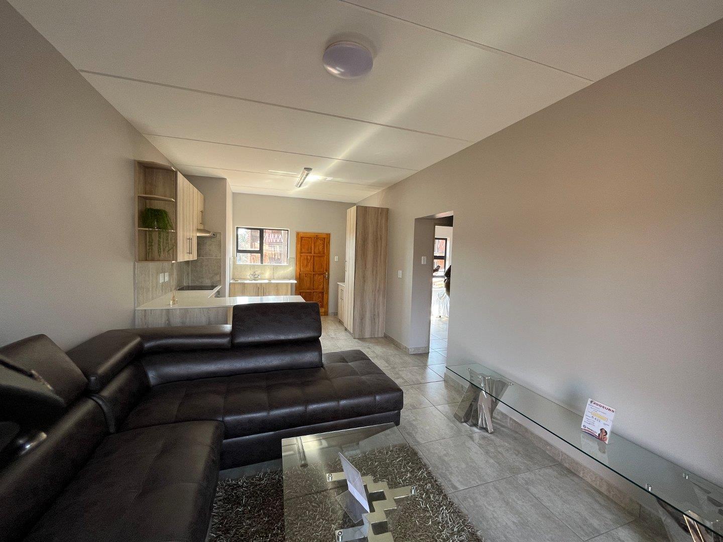 2 Bedroom Apartment / flat for sale in Witbank Ext 10 P24113271977