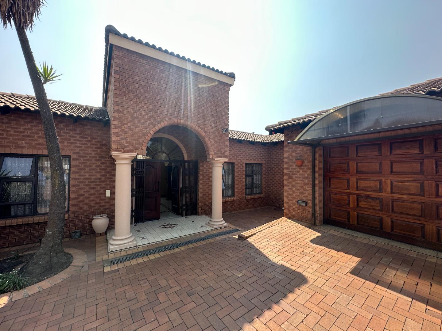 Robertsham Property Property and houses for sale in Robertsham