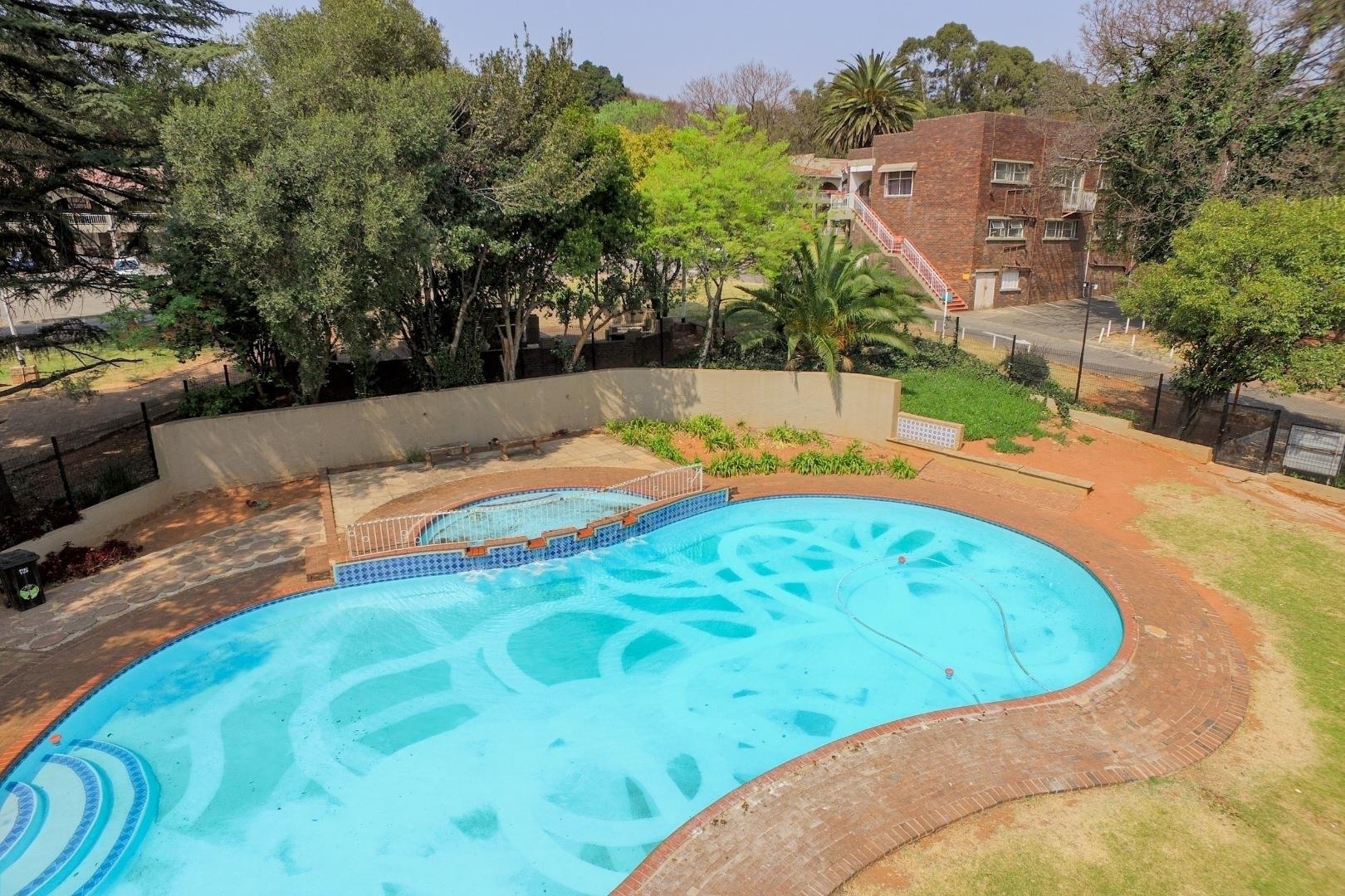 1 Bedroom Apartment / flat for sale in Albertville 15a Villa