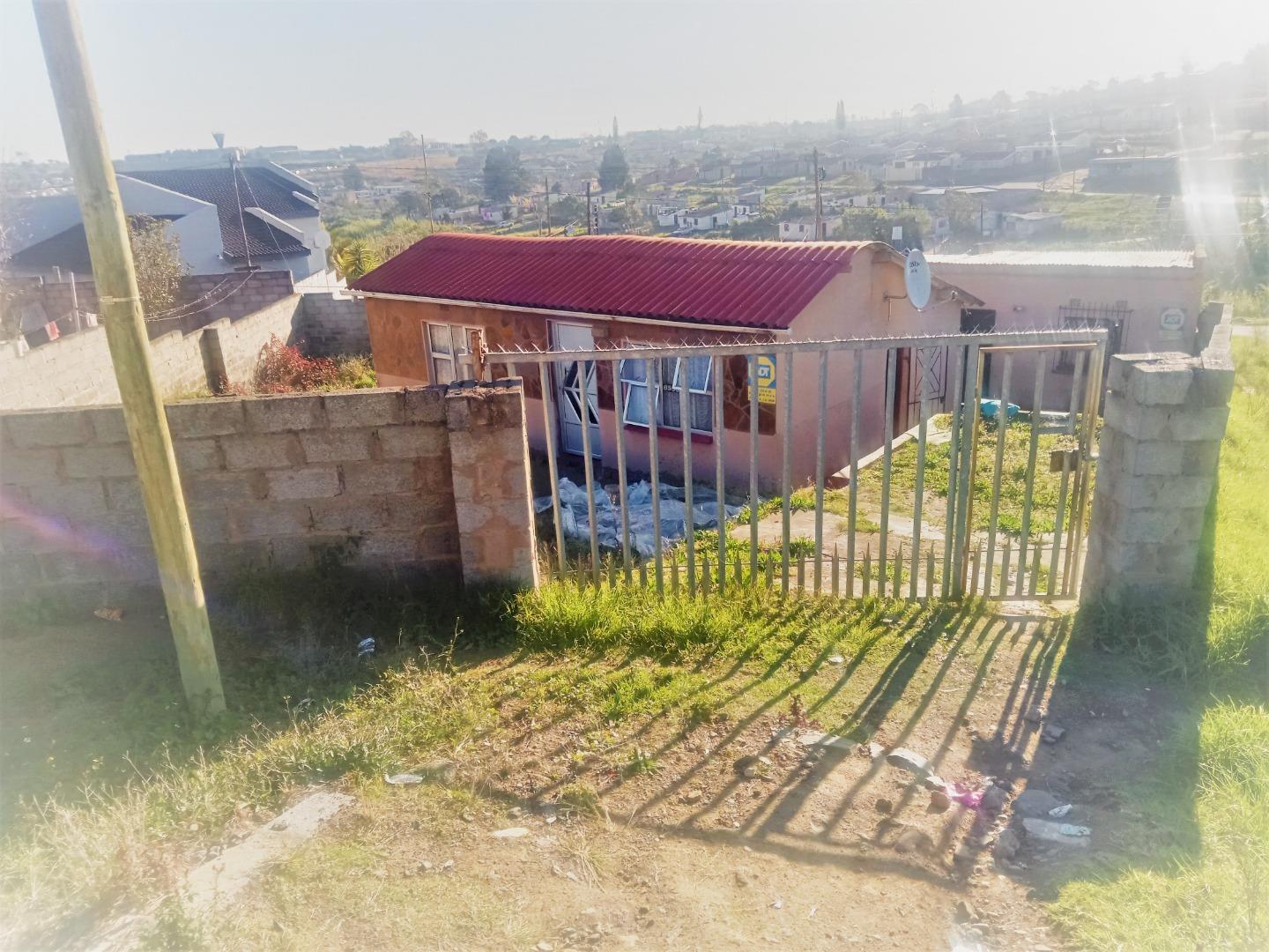 Mdantsane Nu 4 Property Houses for sale in Mdantsane Nu 4