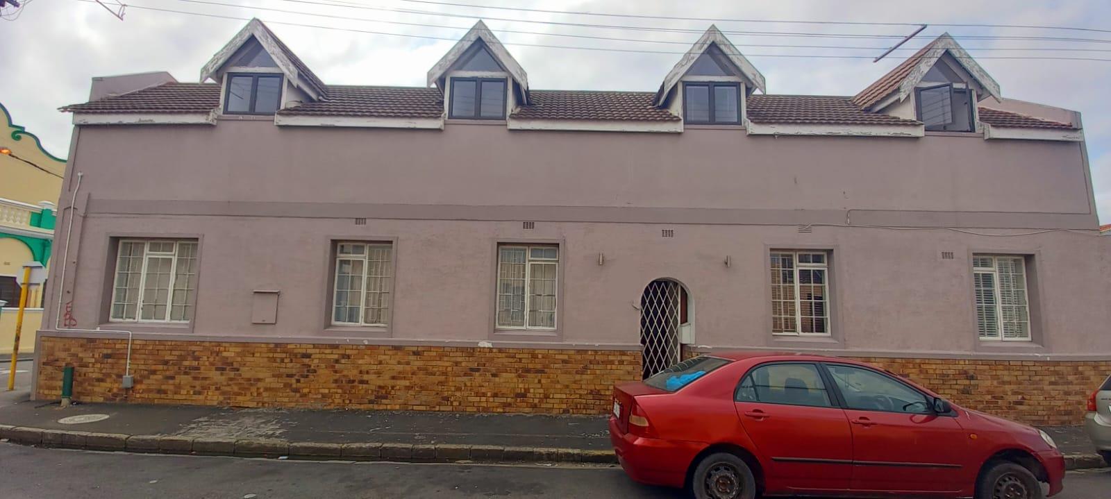 6 Bedroom House for sale in Salt River P24113300419