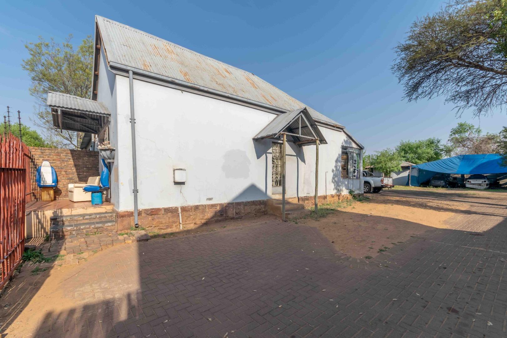 Commercial property for sale in Middelburg, Mpumalanga Middelburg