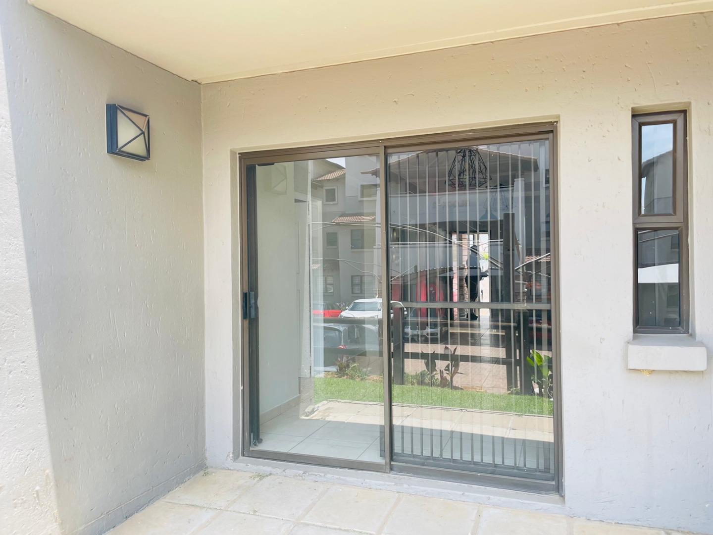 2 Bedroom Apartment / flat for sale in Sunninghill P24113303057