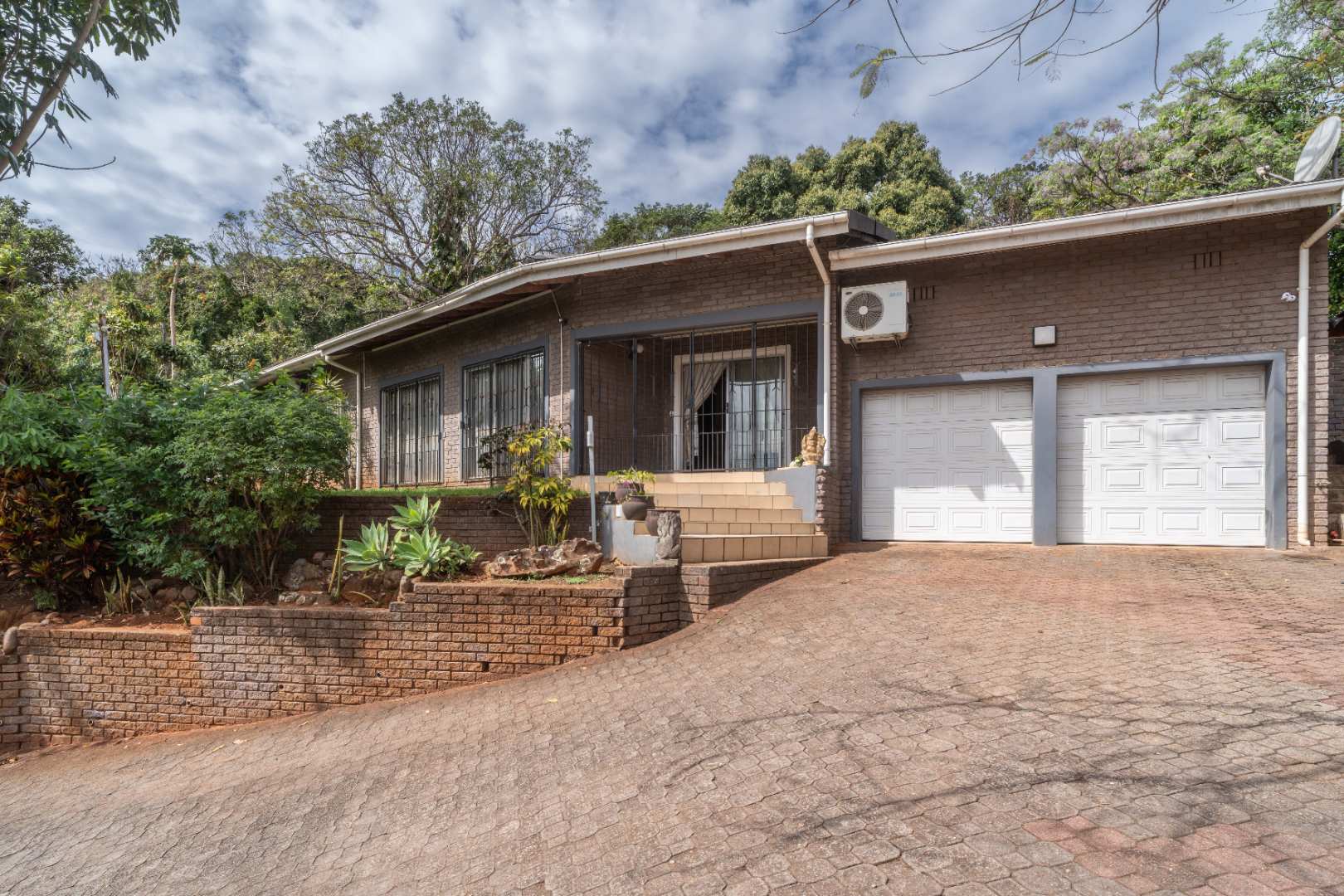 3 Bedroom House for sale in Glen Hills 44 Longwoods Dr P24113303881