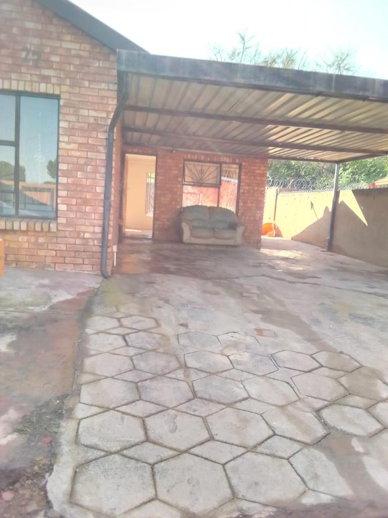 Philip Nel Park Property Houses for sale in Philip Nel Park