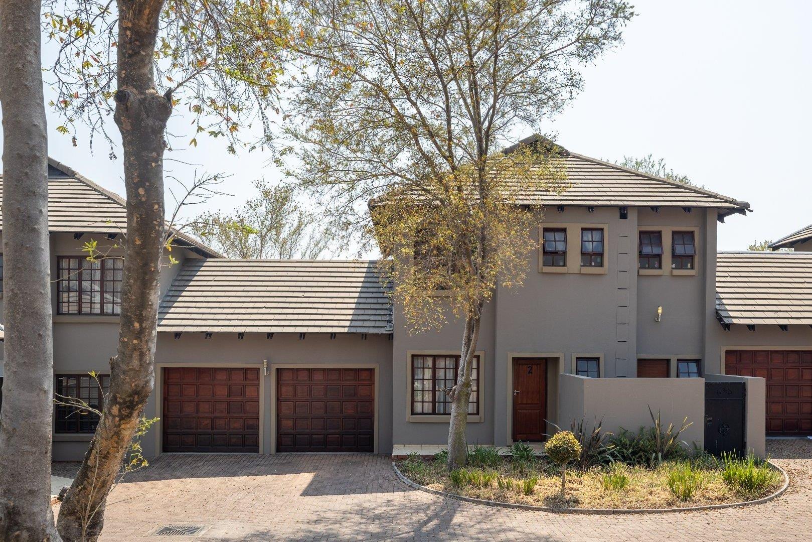 3 Bedroom Townhouse for sale in Valley View Estate P24113309427