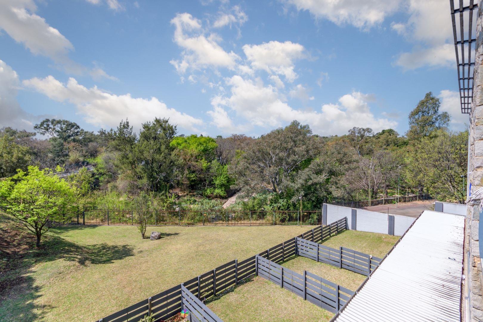 2 Bedroom Apartment / flat for sale in Morningside Manor P24113310236