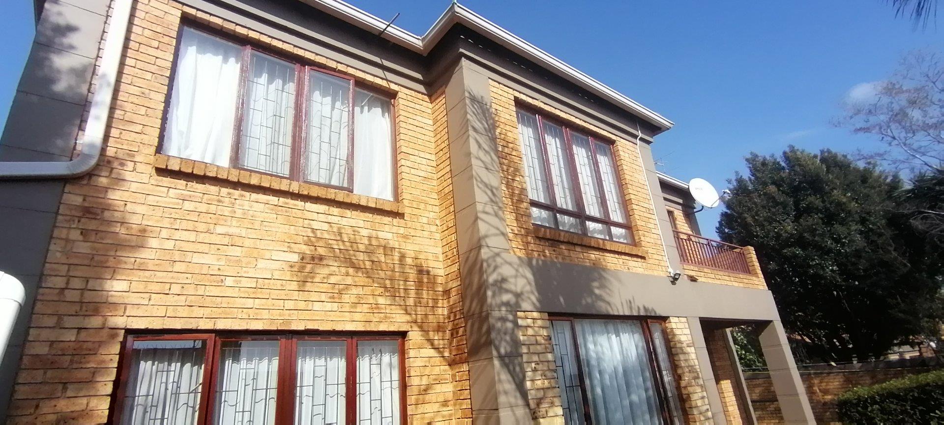 Pinehaven, Krugersdorp Property Houses to rent in Pinehaven