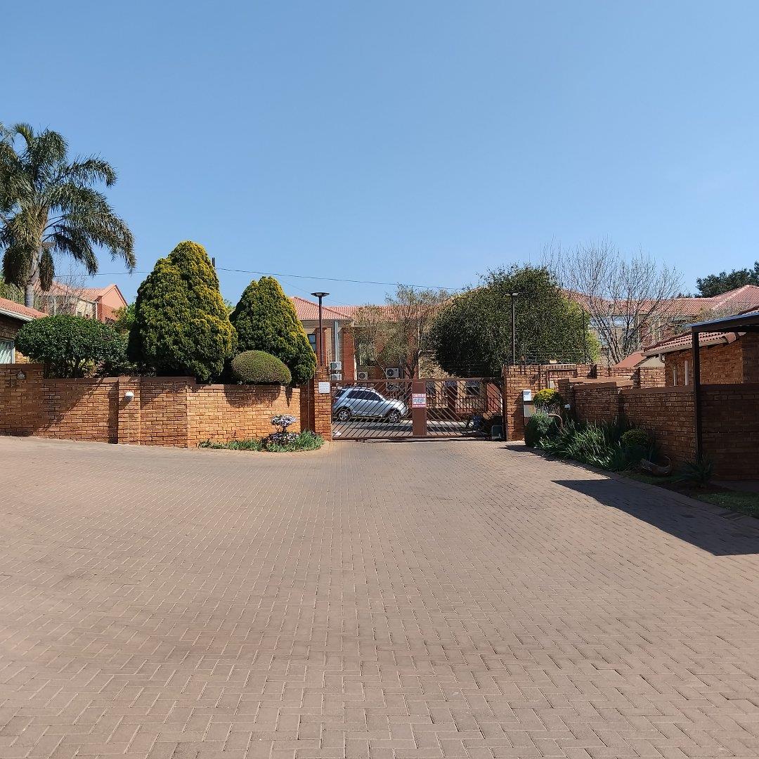 Allen's Nek Property Property and houses for sale in Allen's Nek