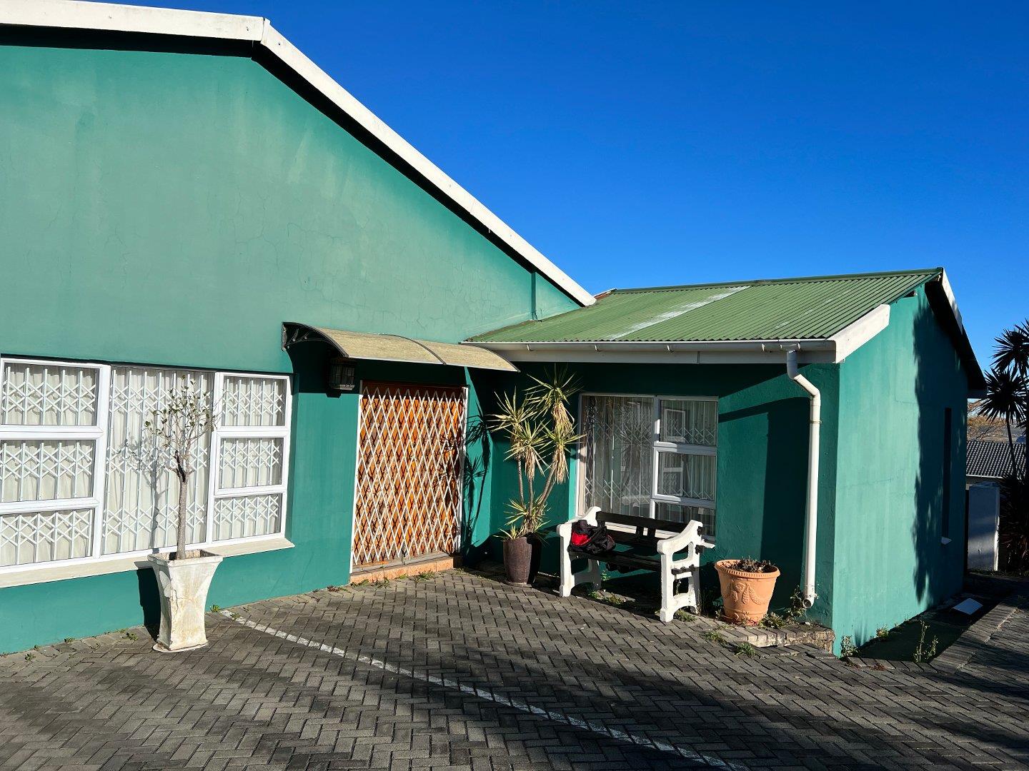 Commercial property for sale in King Williams Town Central 147