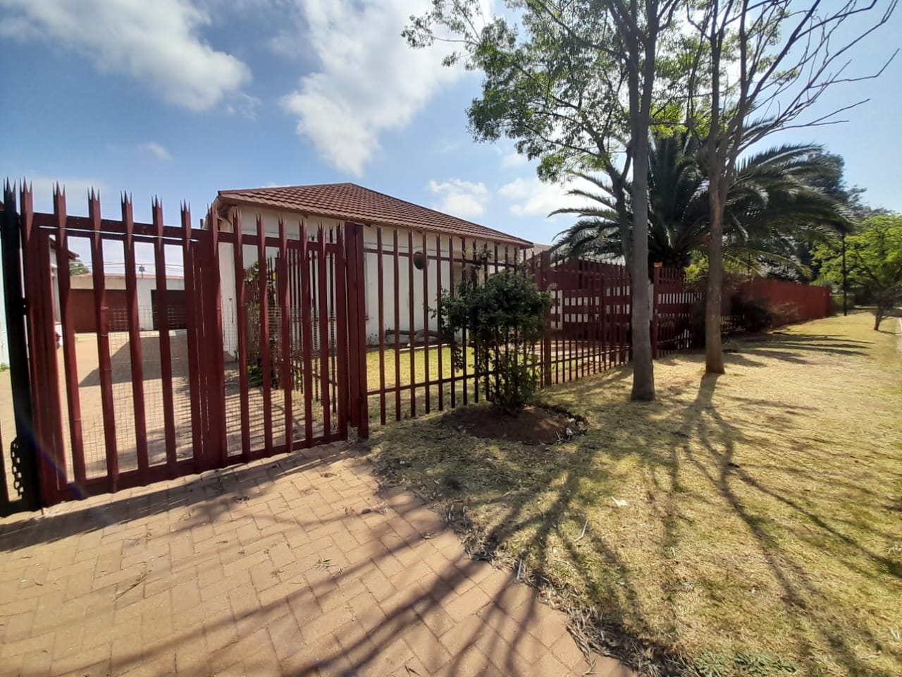 2 Bedroom House for sale in Randfontein Central P24113317077