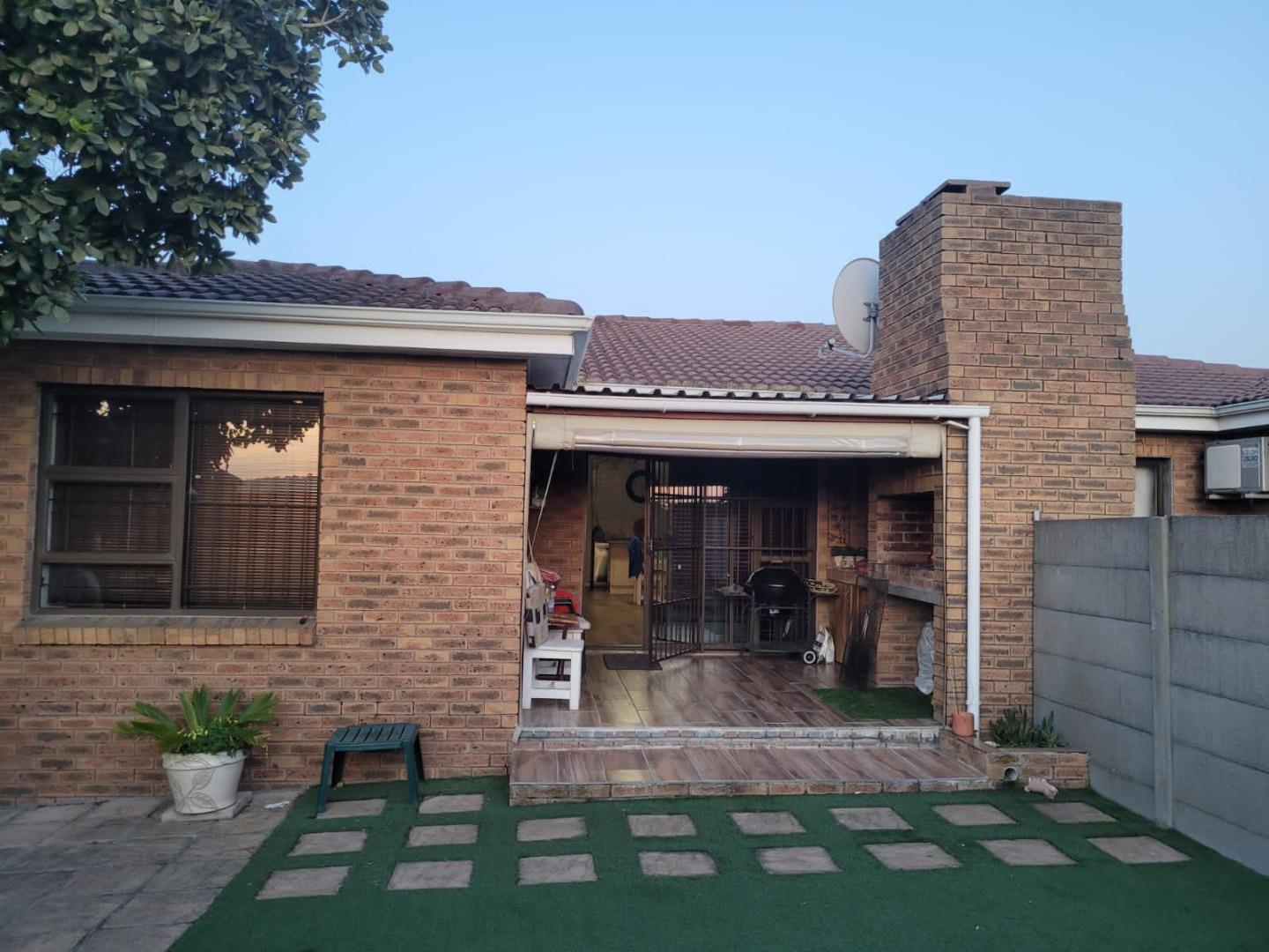 Townhouses to rent in Durbanville Durbanville Property