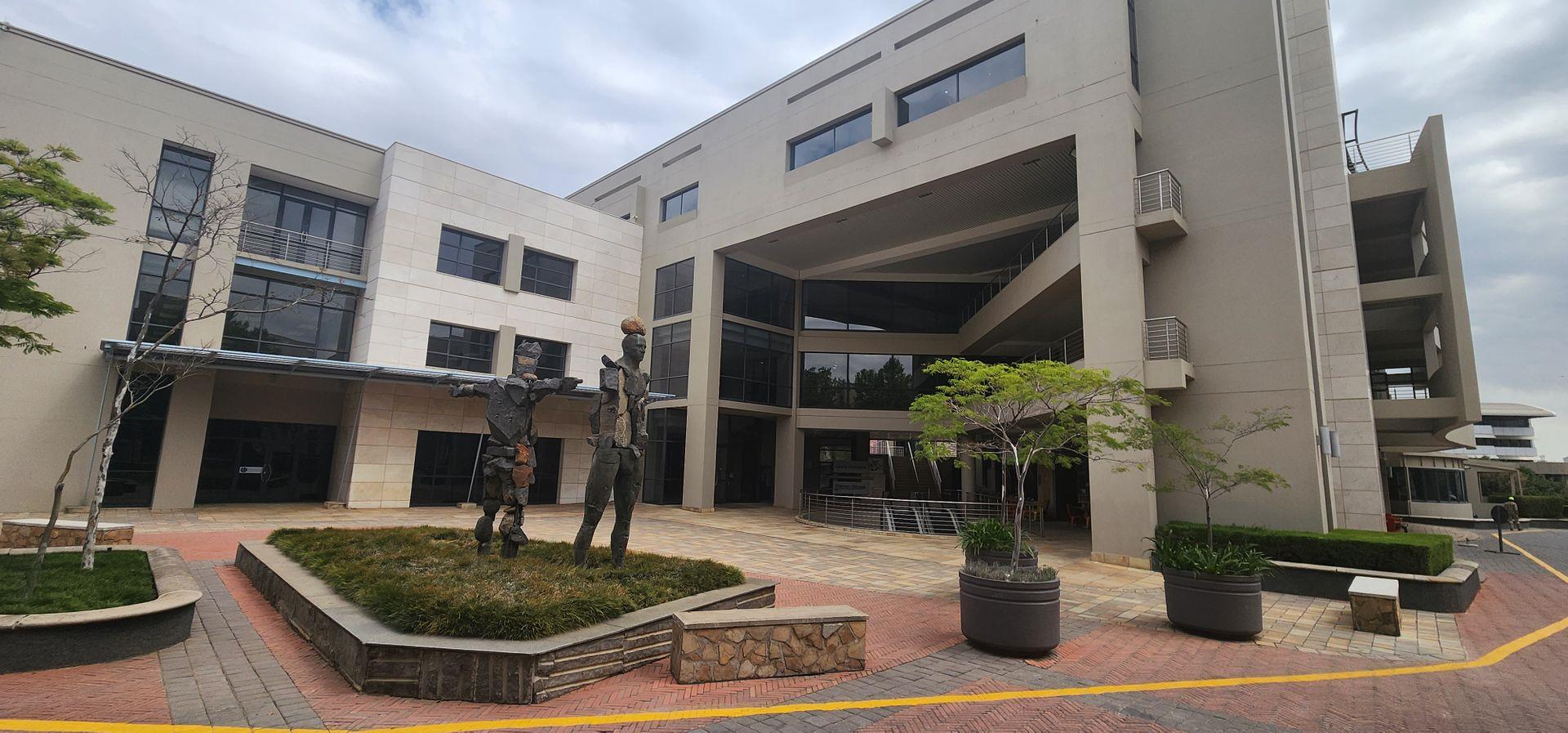 Commercial property to rent in Brooklyn 213 Brooklyn Bridge Office