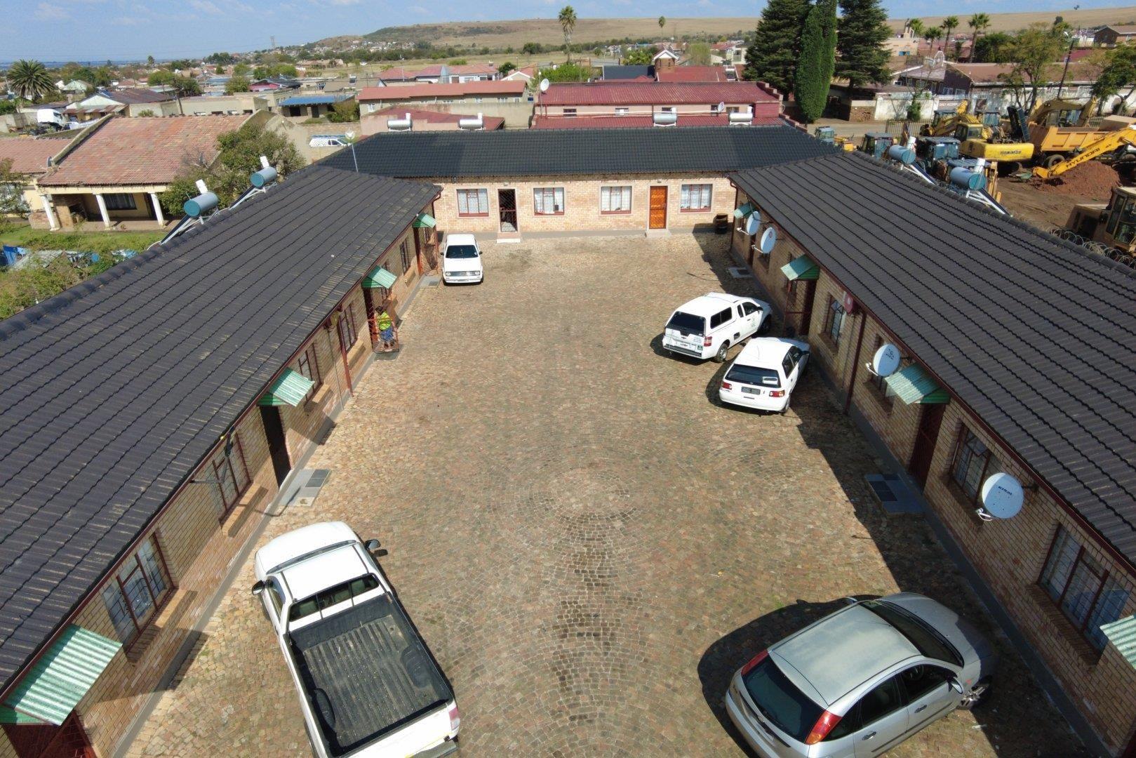 Commercial property for sale in Ennerdale 235 Sixth Avenue P24