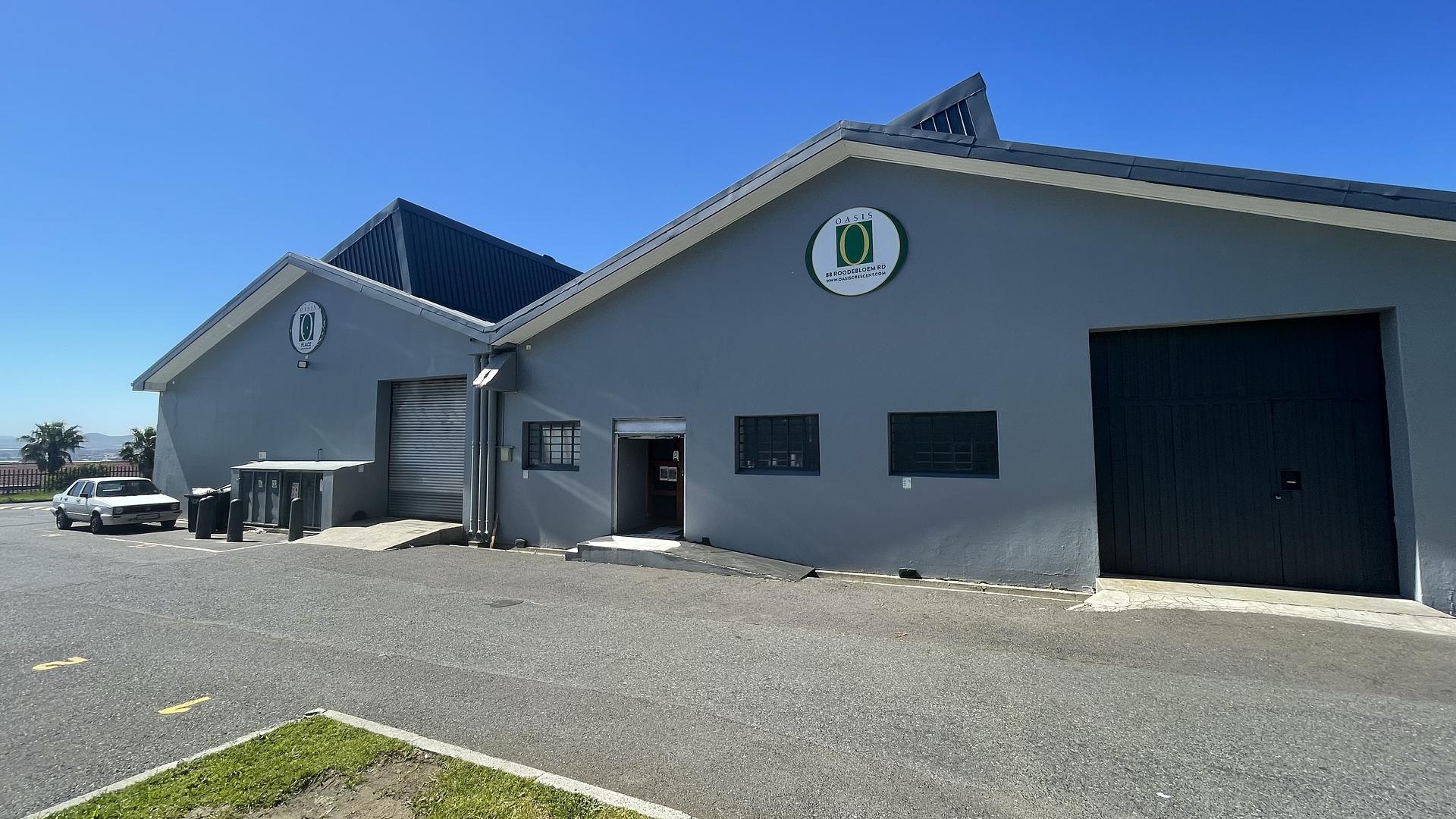 Industrial property to rent in Woodstock 88 Roodebloem Road
