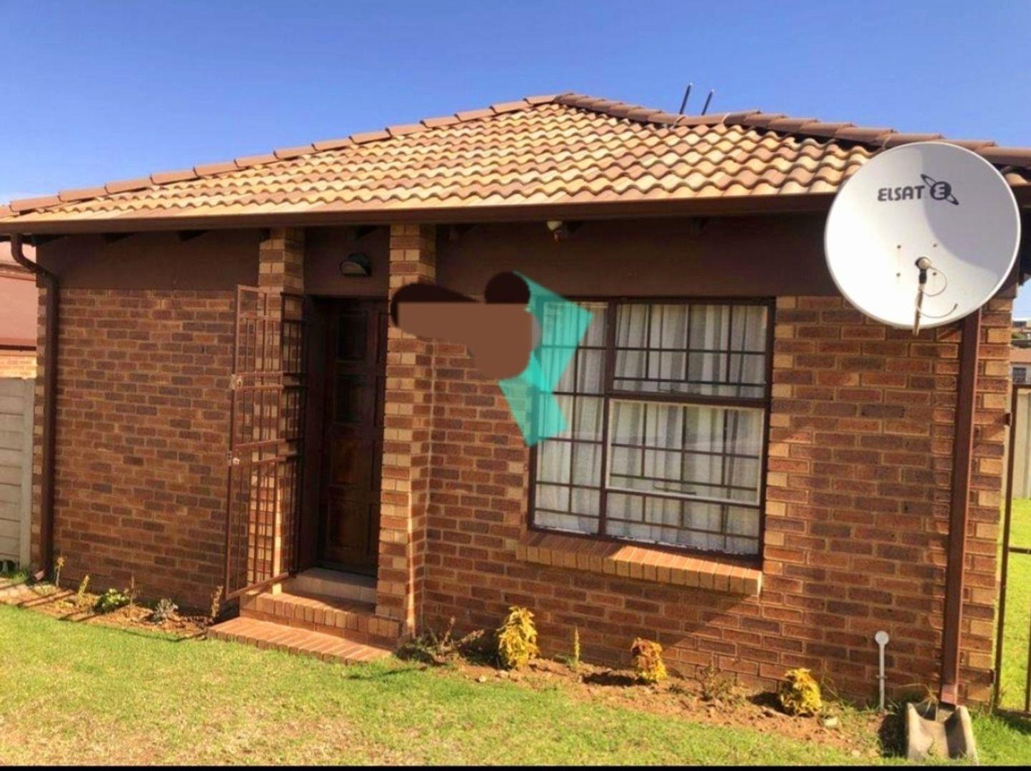 Thatch Hill Estate Property Property and houses for sale in Thatch