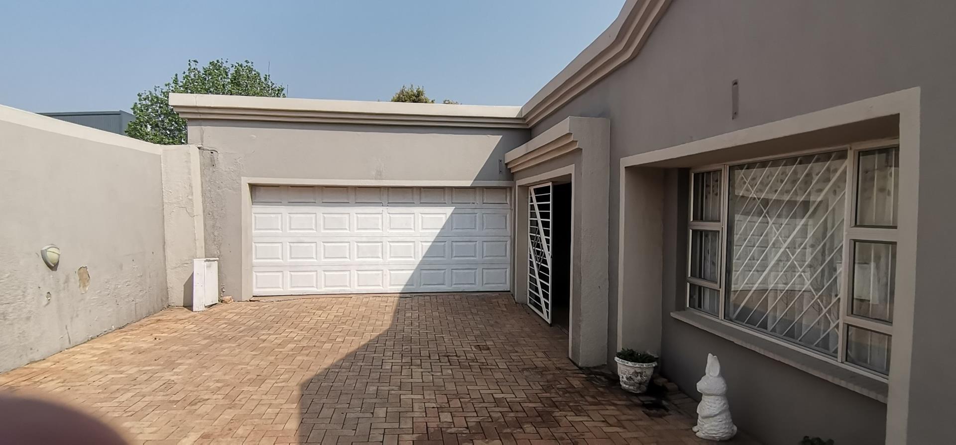 Glenanda Property Property and houses for sale in Glenanda